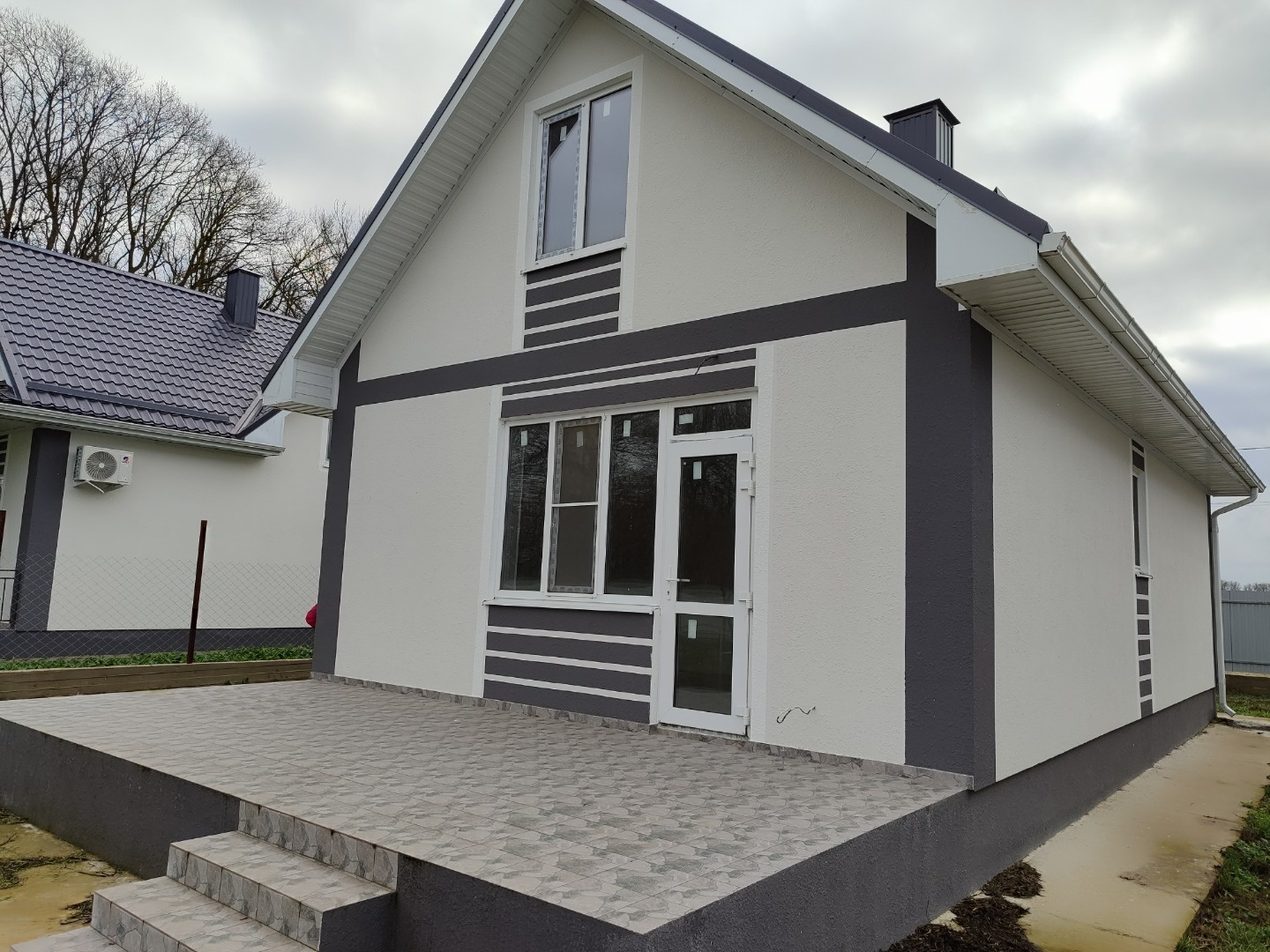 Подходит Семейная ипотека! В наличие справка о пригодности проживания для использования МК в качестве первоначального взноса. 
Дом площадью 79 кв.м., расположенный на земельном участке 5,13 сот., назначение: ИЖС. В доме 2 комнаты, большая кухня-гостиная с выходом на террасу площадью 18 кв. м., в дом